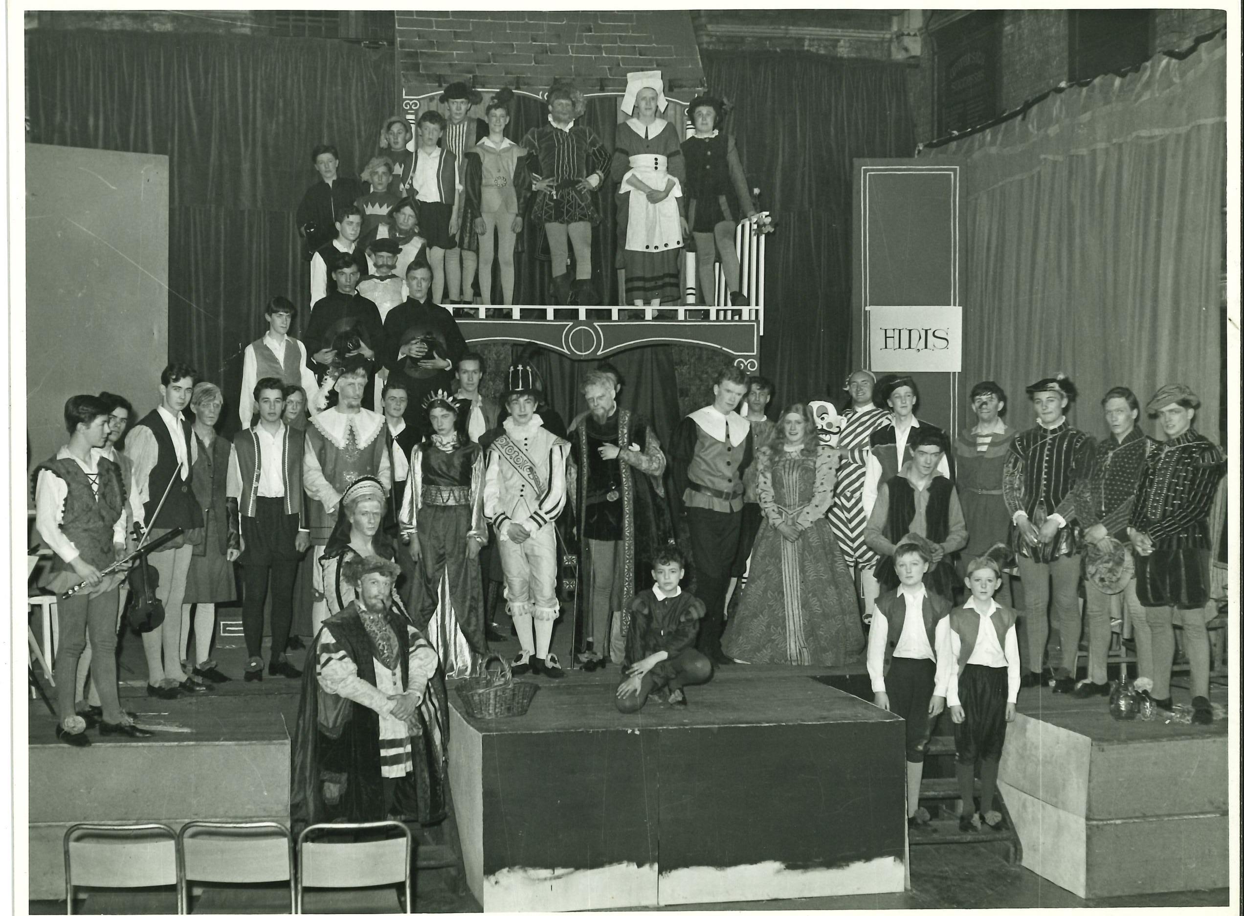 1963 The Knight of the Burning Pestle Logo