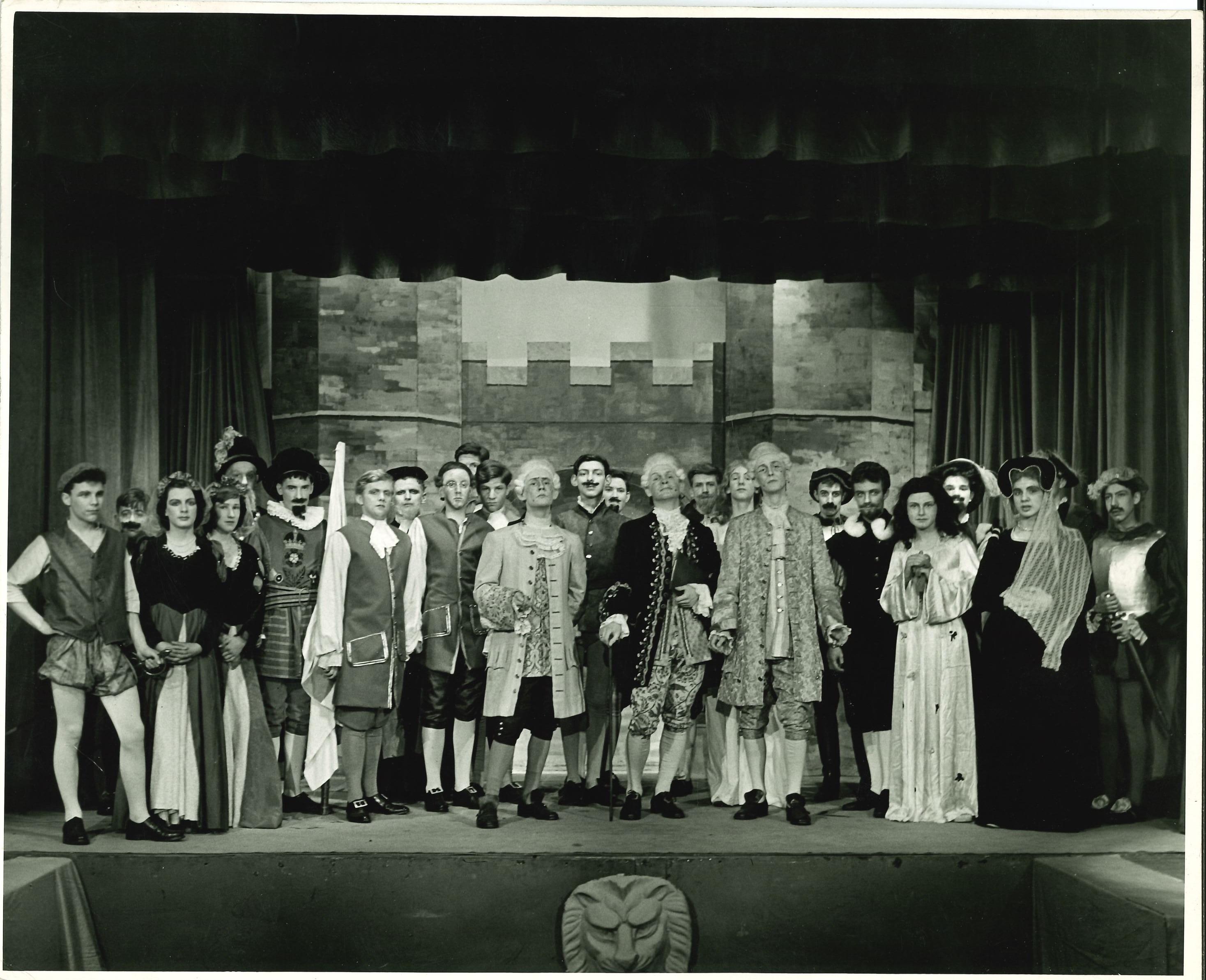 1960 The Critic Logo