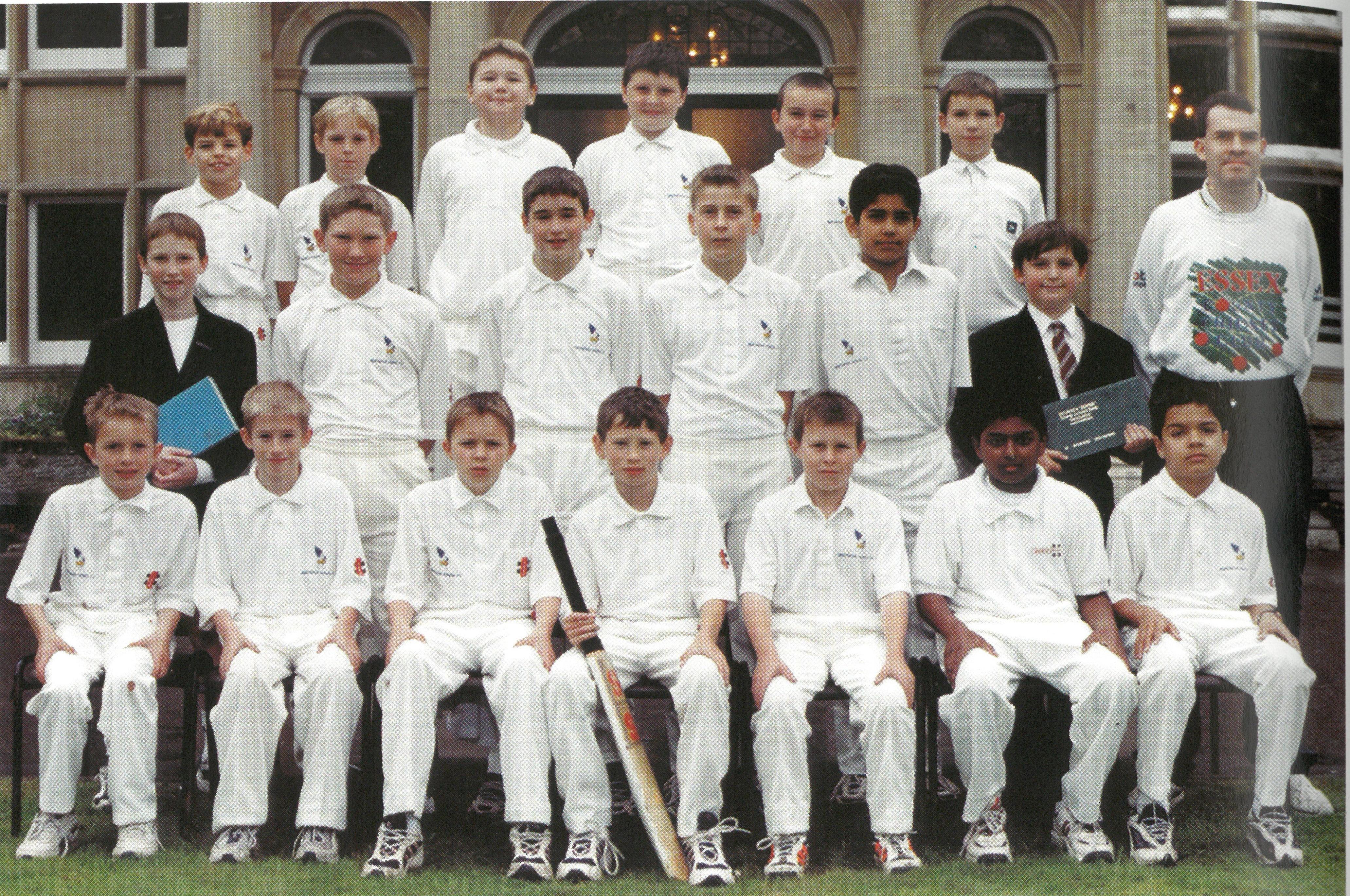 2000s Prep Cricket Logo