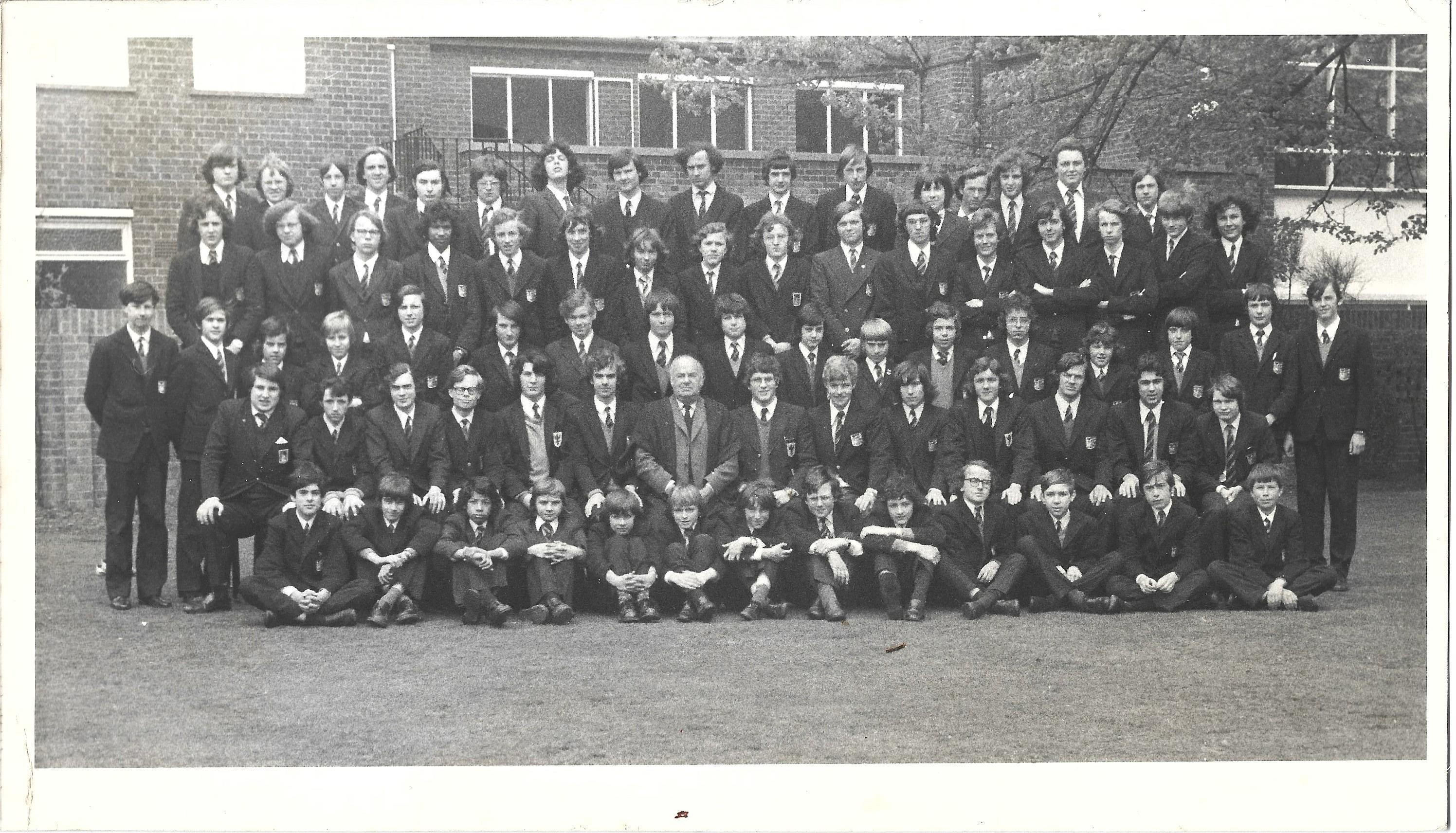 1970s South House Logo