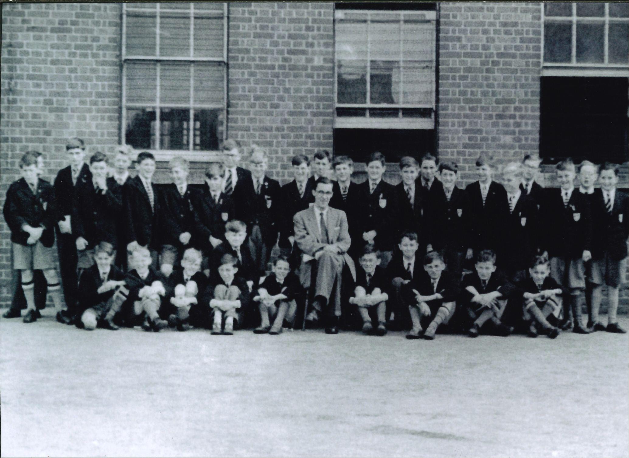 Graham Davison 1962 Collection  Logo