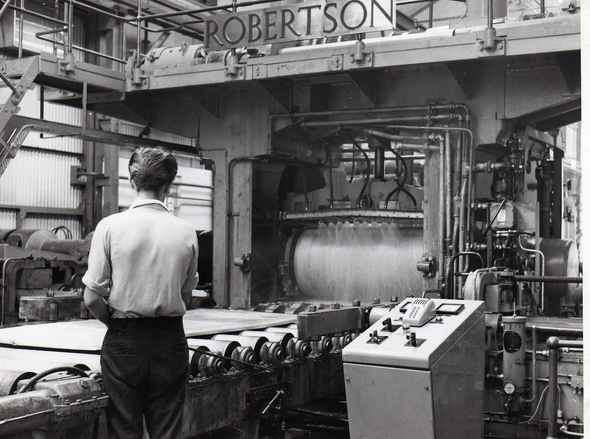 Aluminium Corporation Ltd Logo