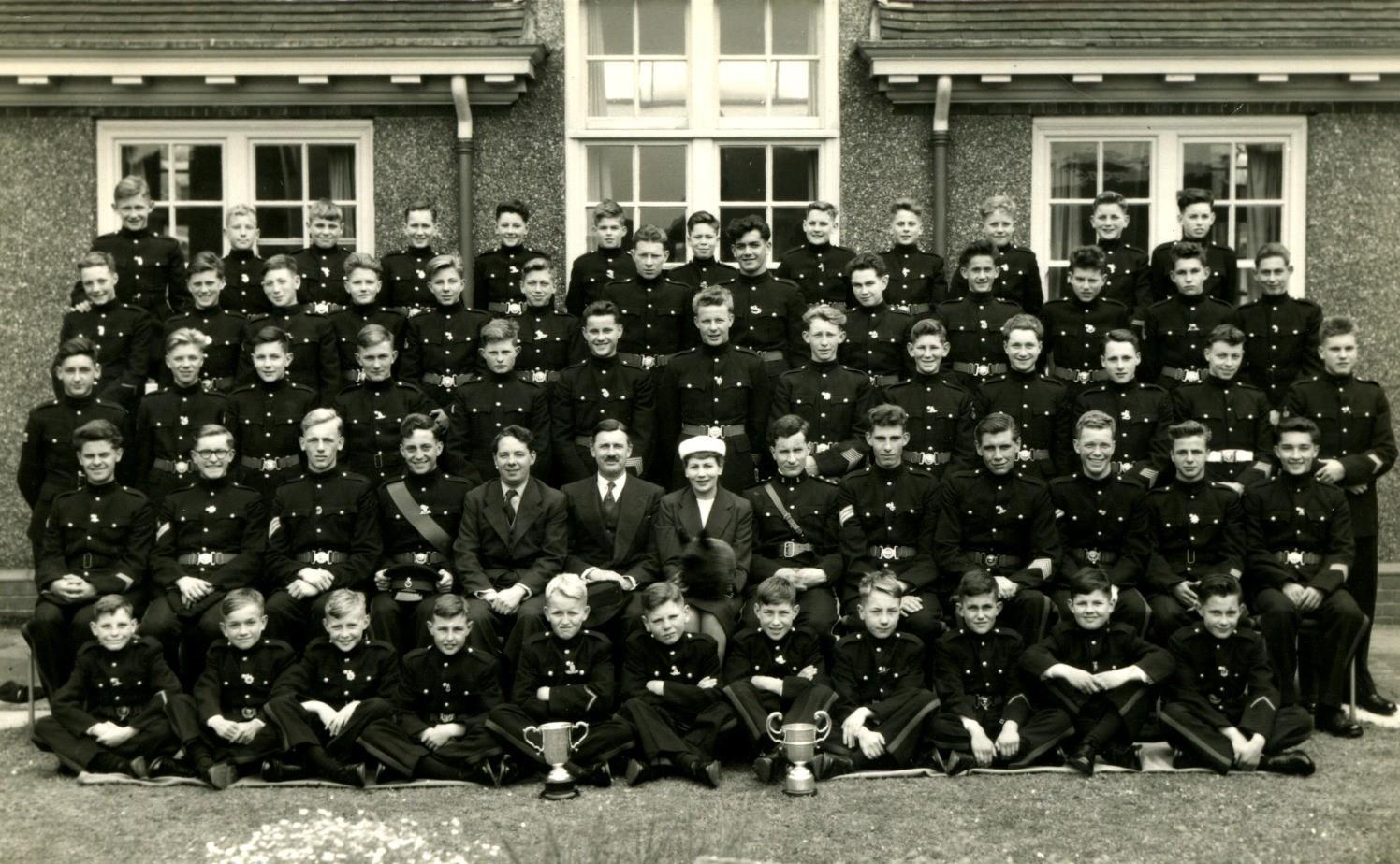 Roberts 1940-1959 Logo