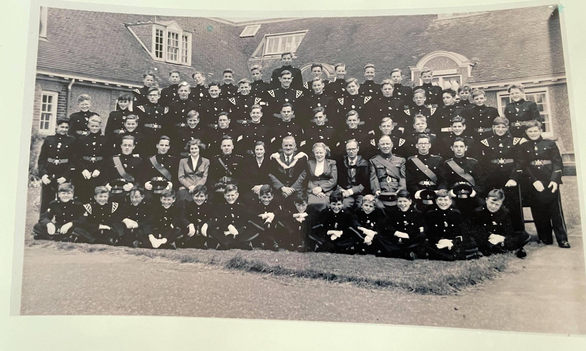 Wellington 1940-1959 Logo