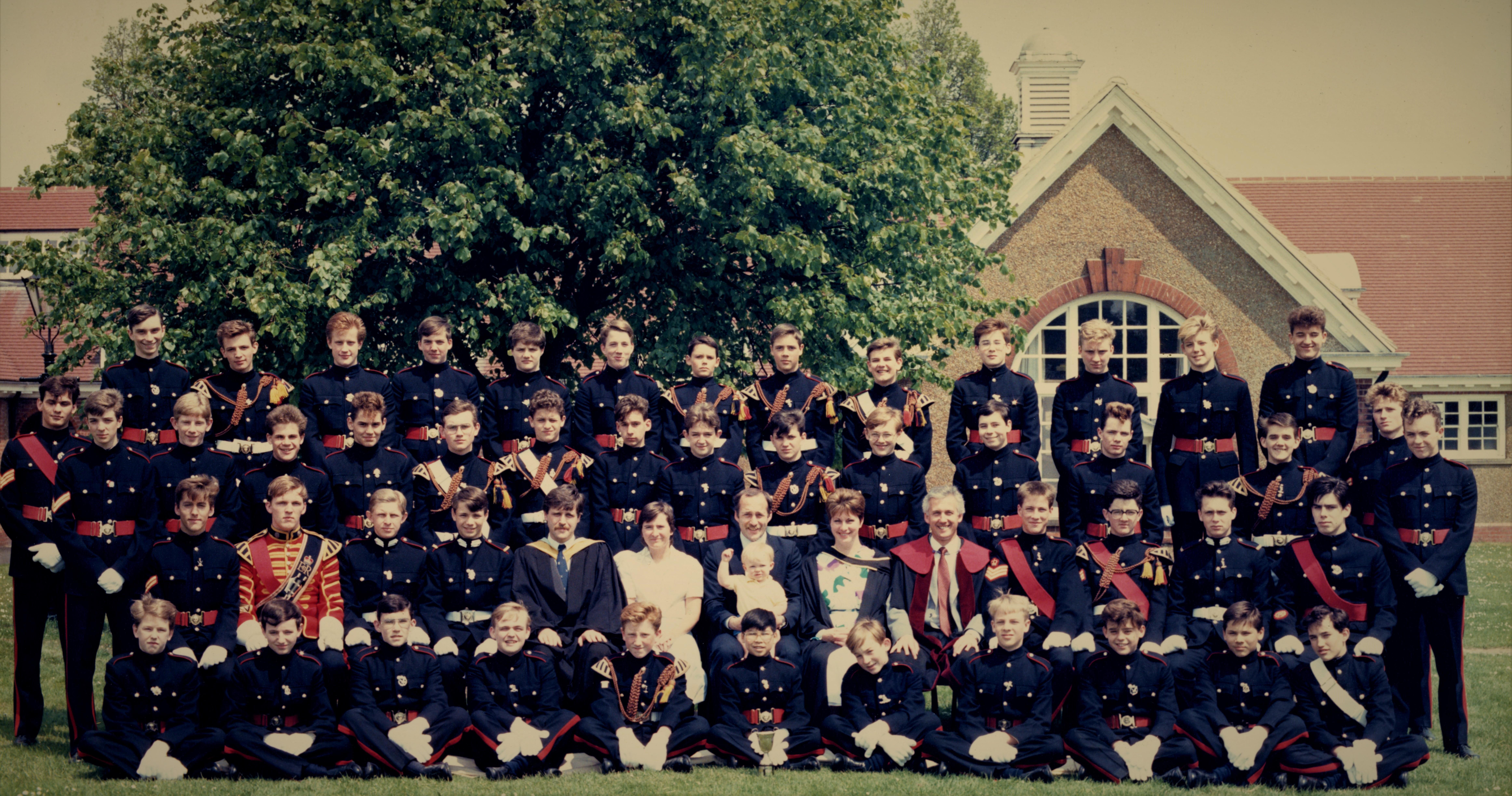 Roberts 1980-1989 Logo