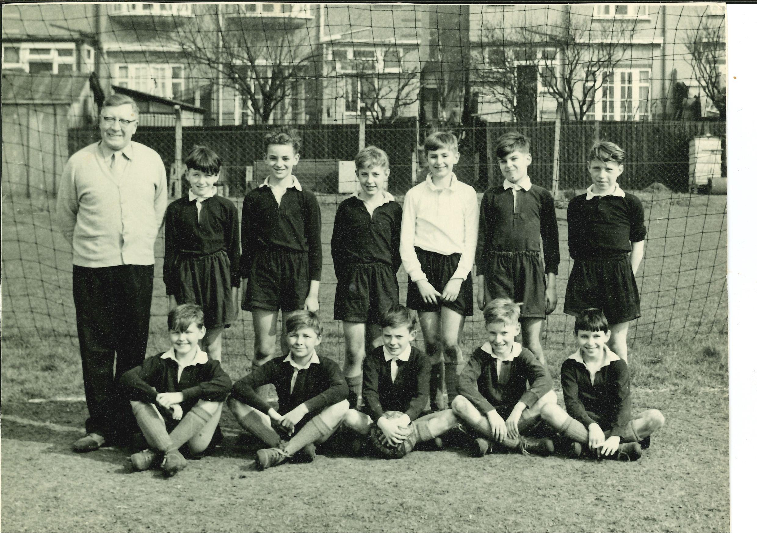 Pupil Recollections Logo