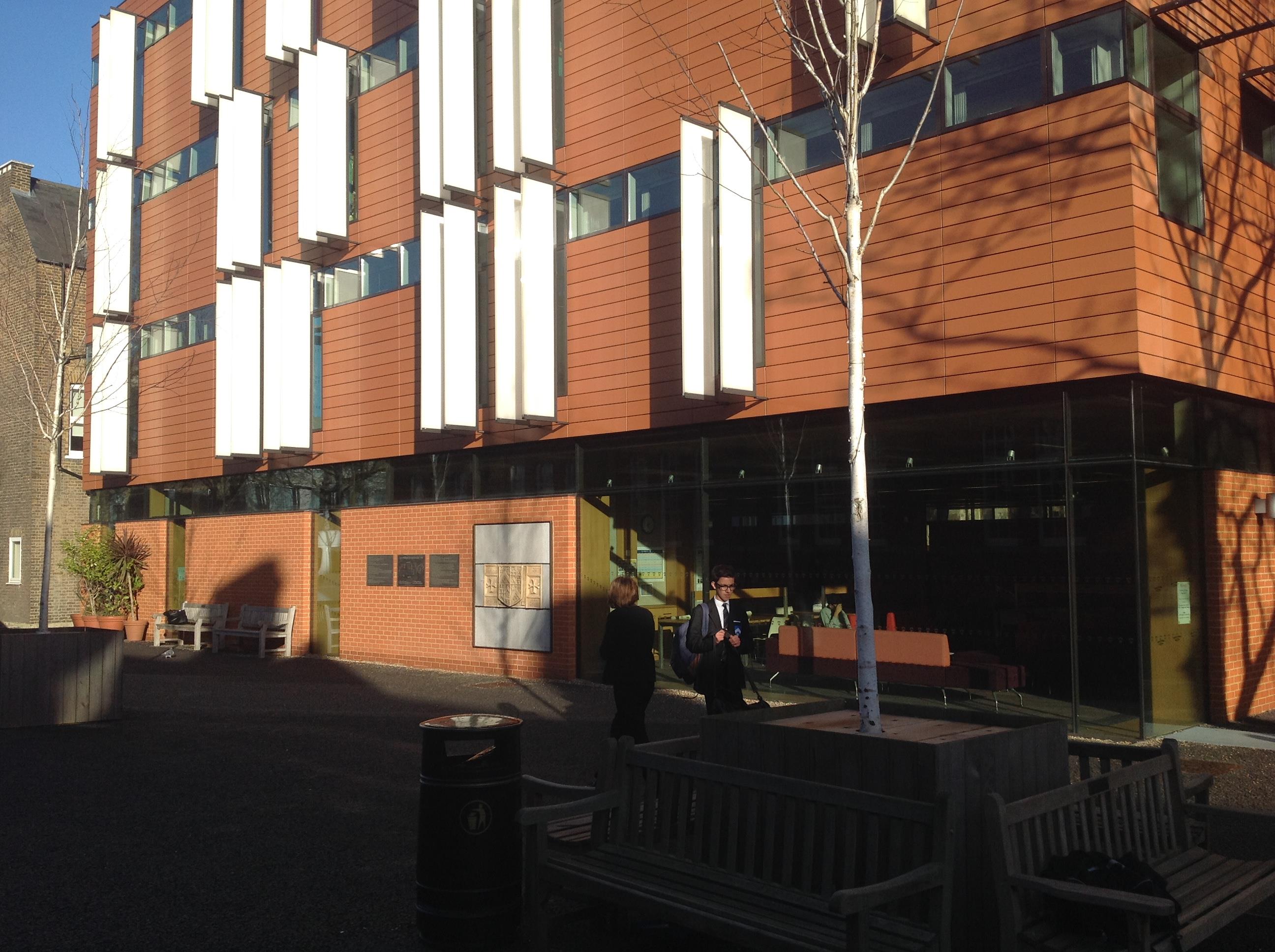 Recent Architecture Logo