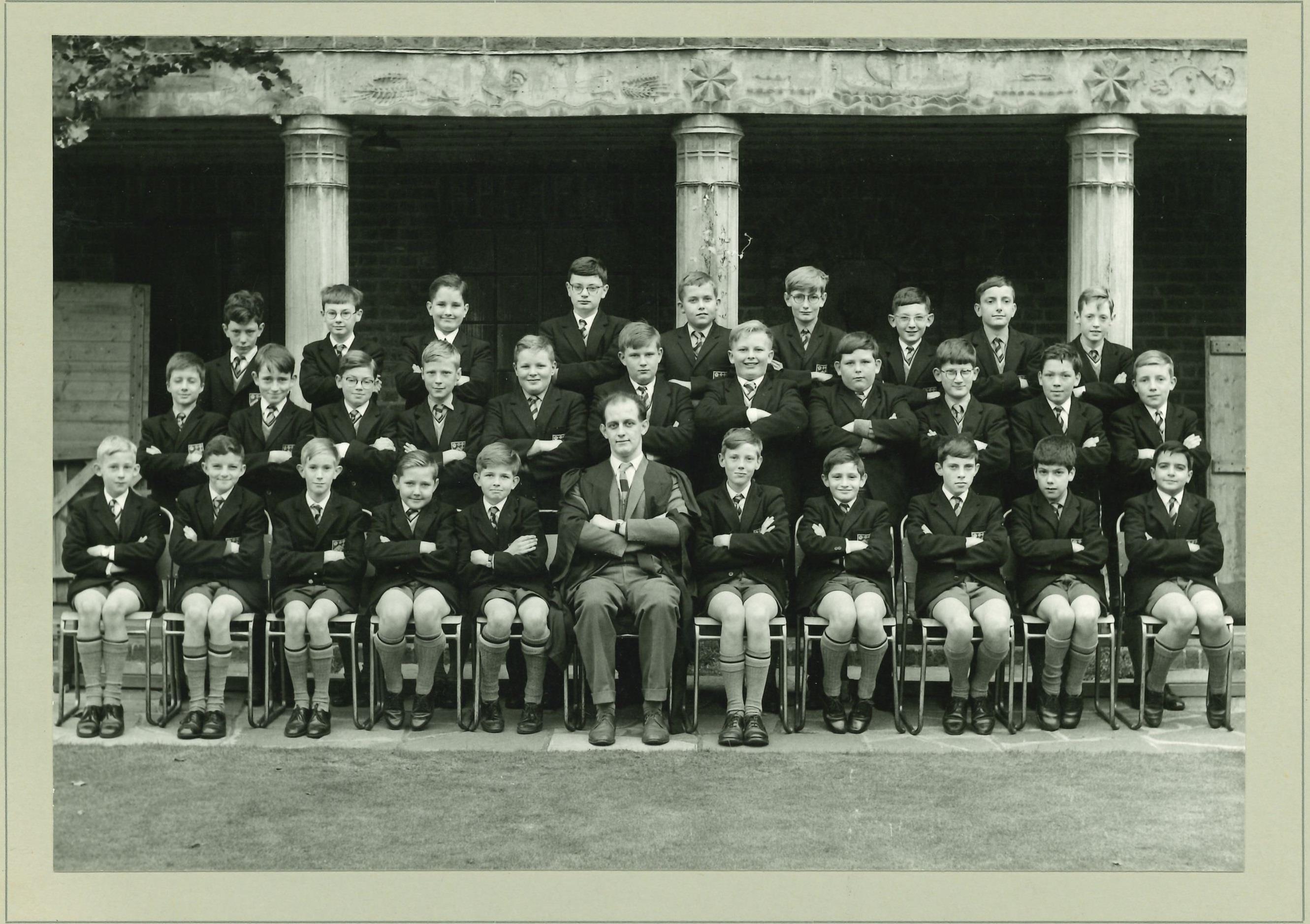 Vaughan Pomeroy Collection Logo