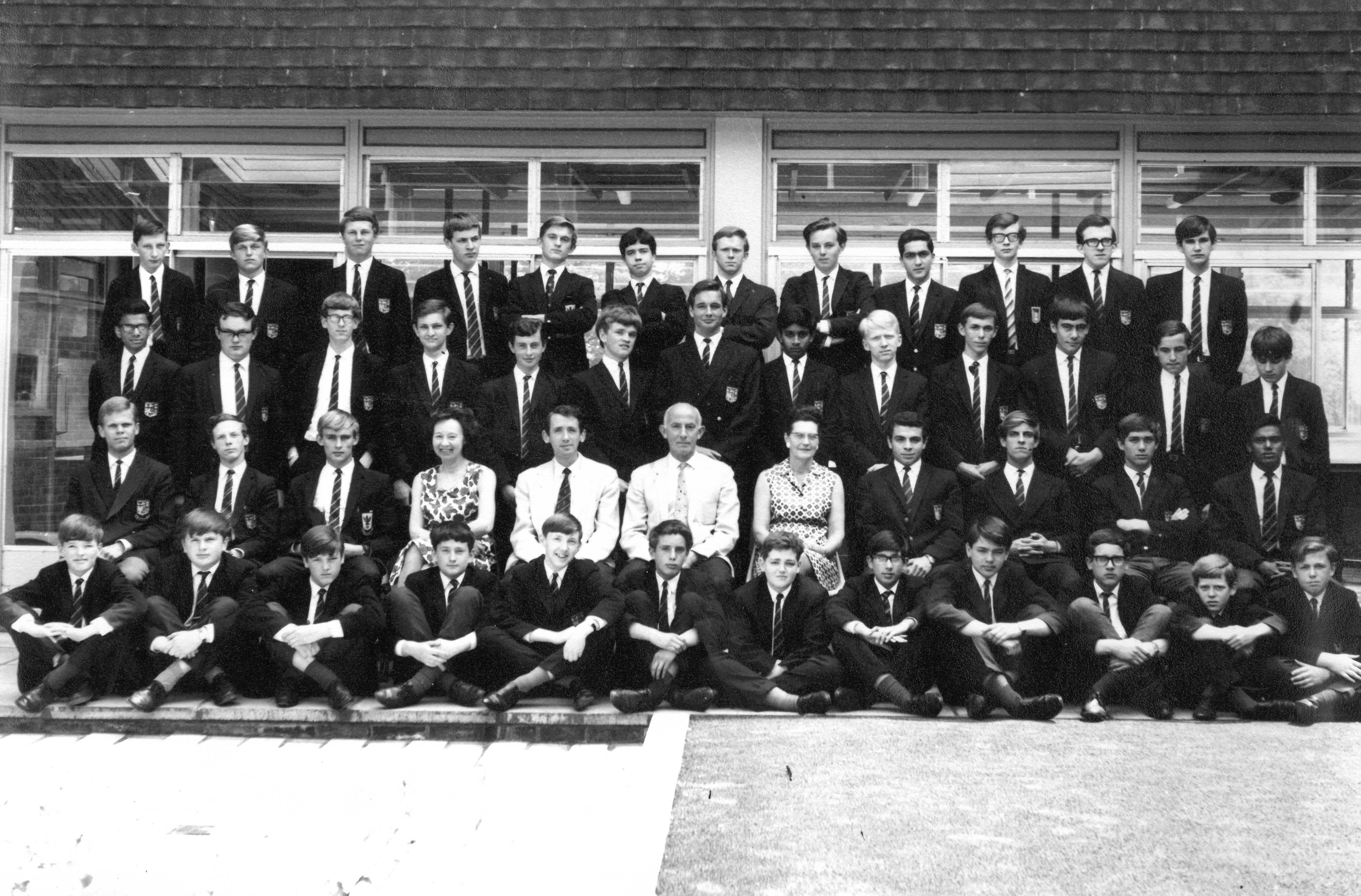 1960s Hough House Logo