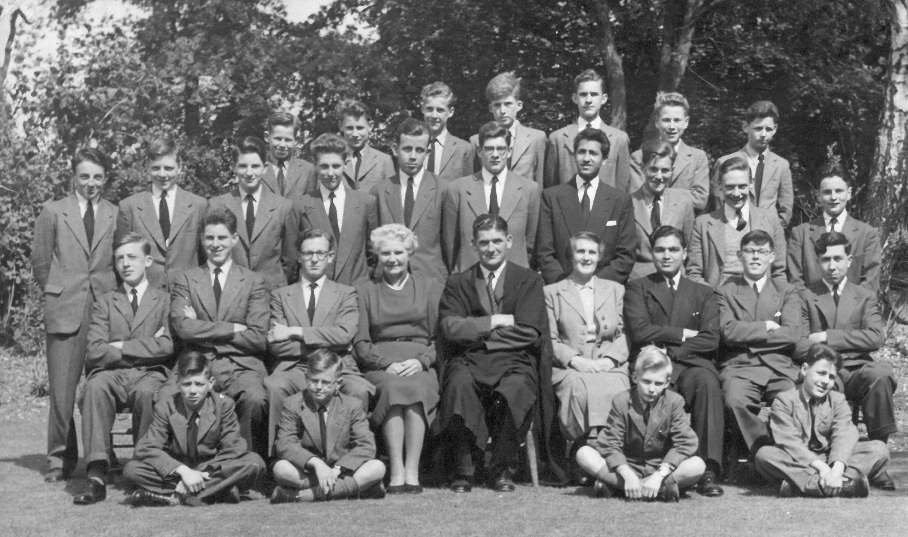 1950s Mill Hill Logo