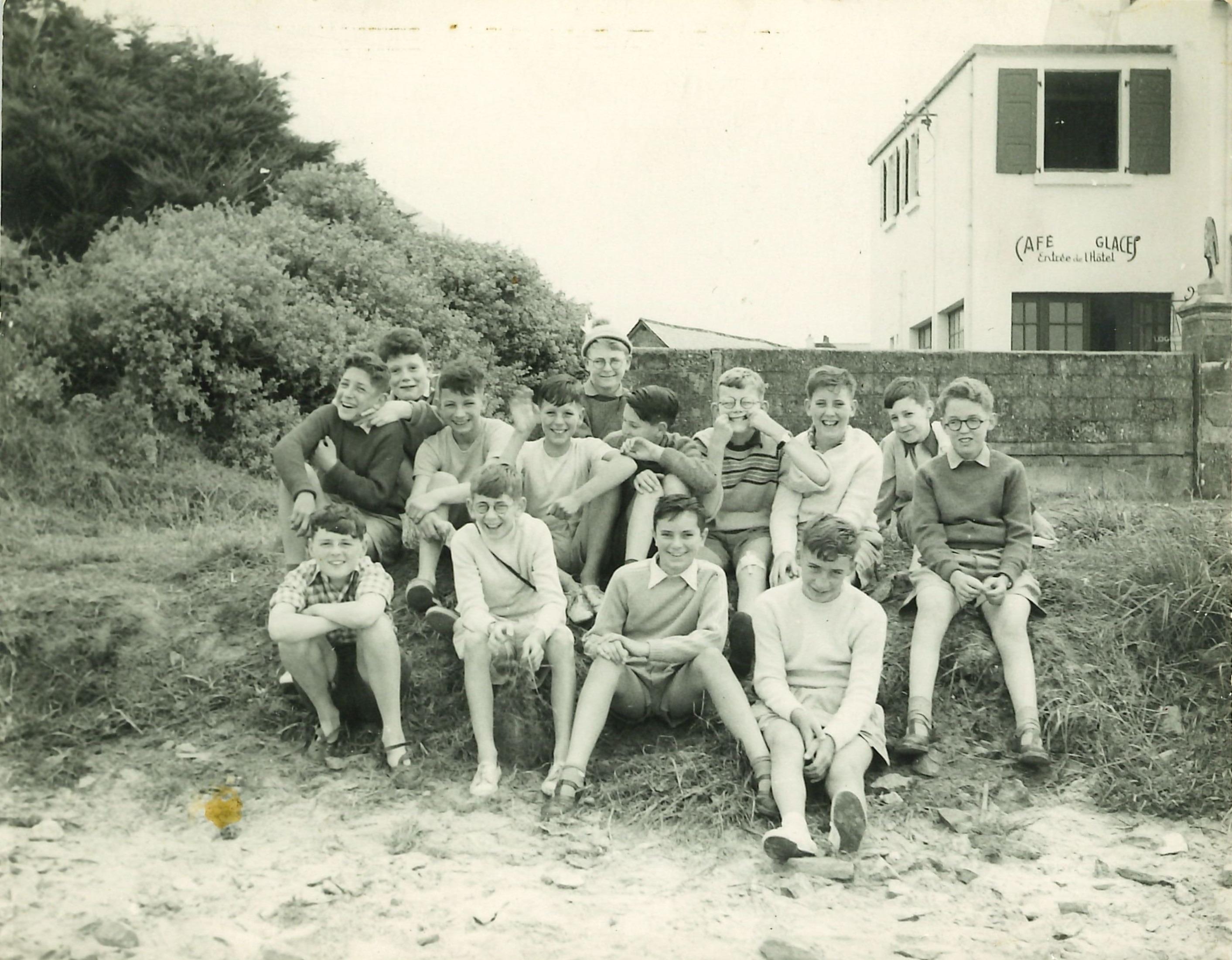 Richard Collins Collection Logo