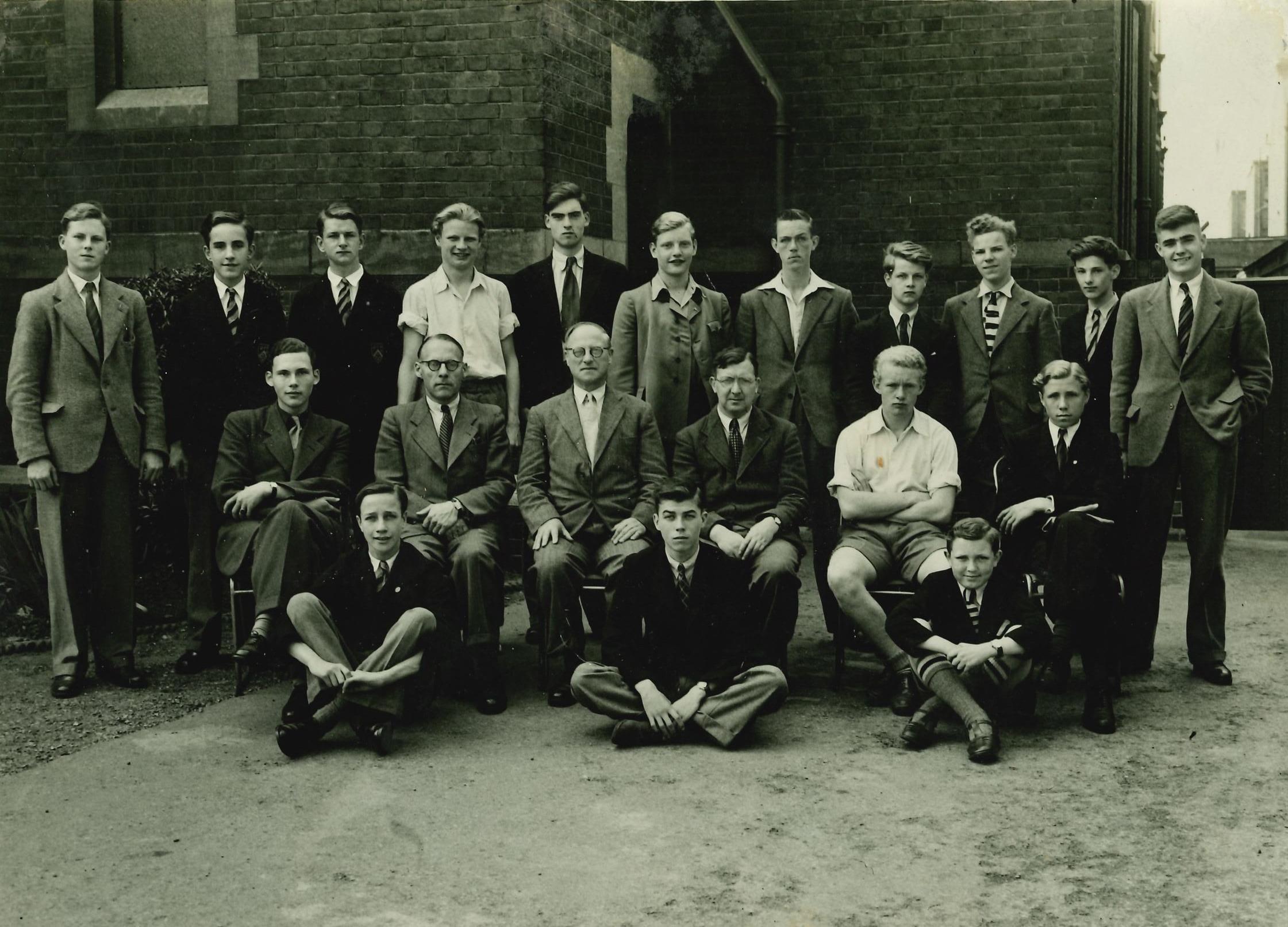 Nigel Spearing Collection Logo