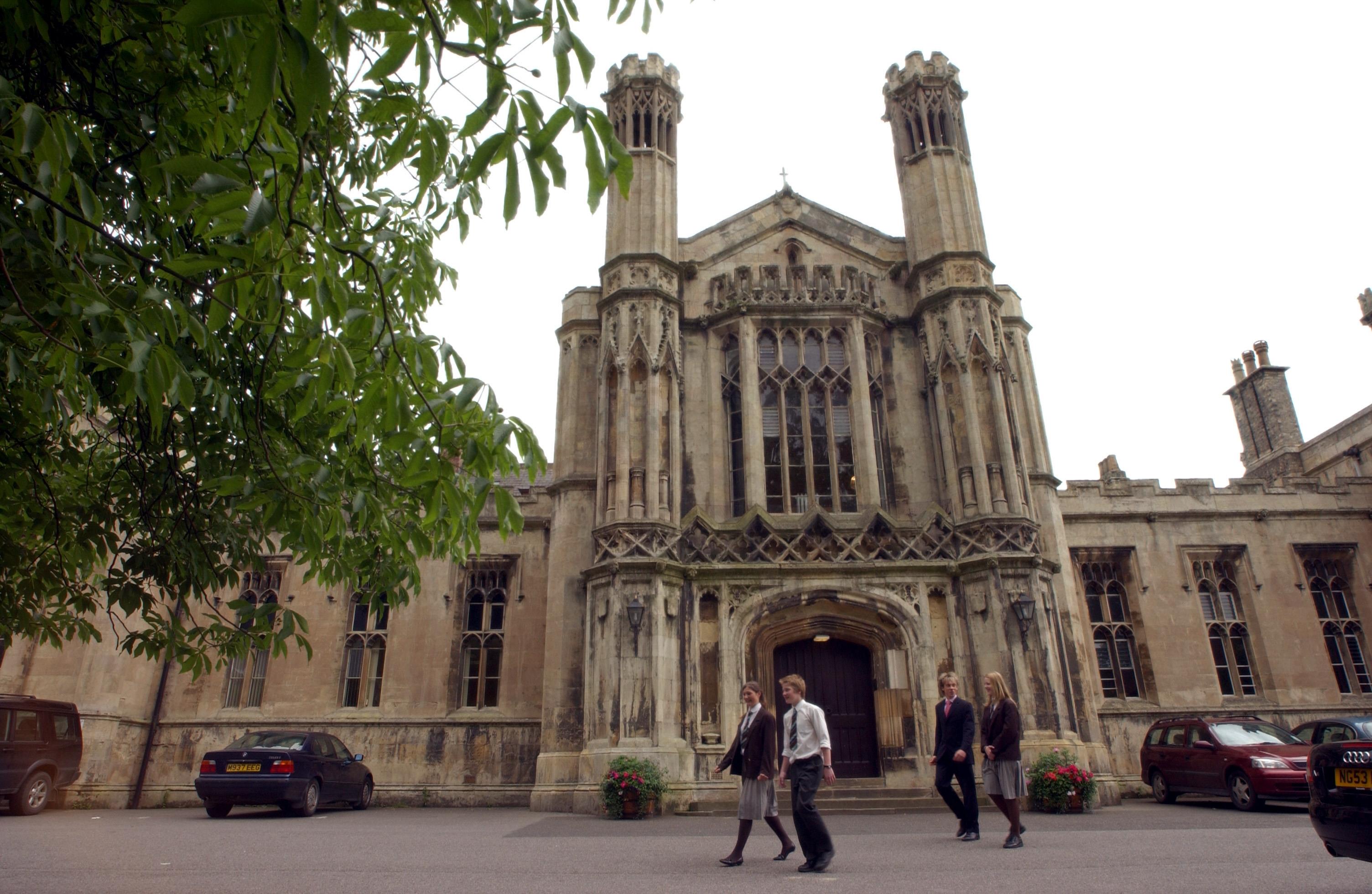 Buildings and Beyond Logo